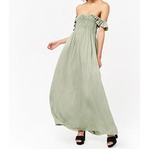 NWT forever 21 maxi dress- M